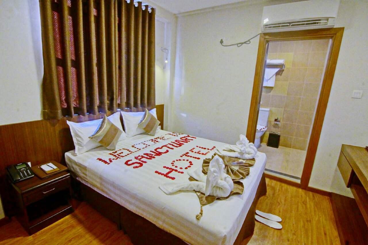 Sanctuary Hotel Mandalay Exteriör bild
