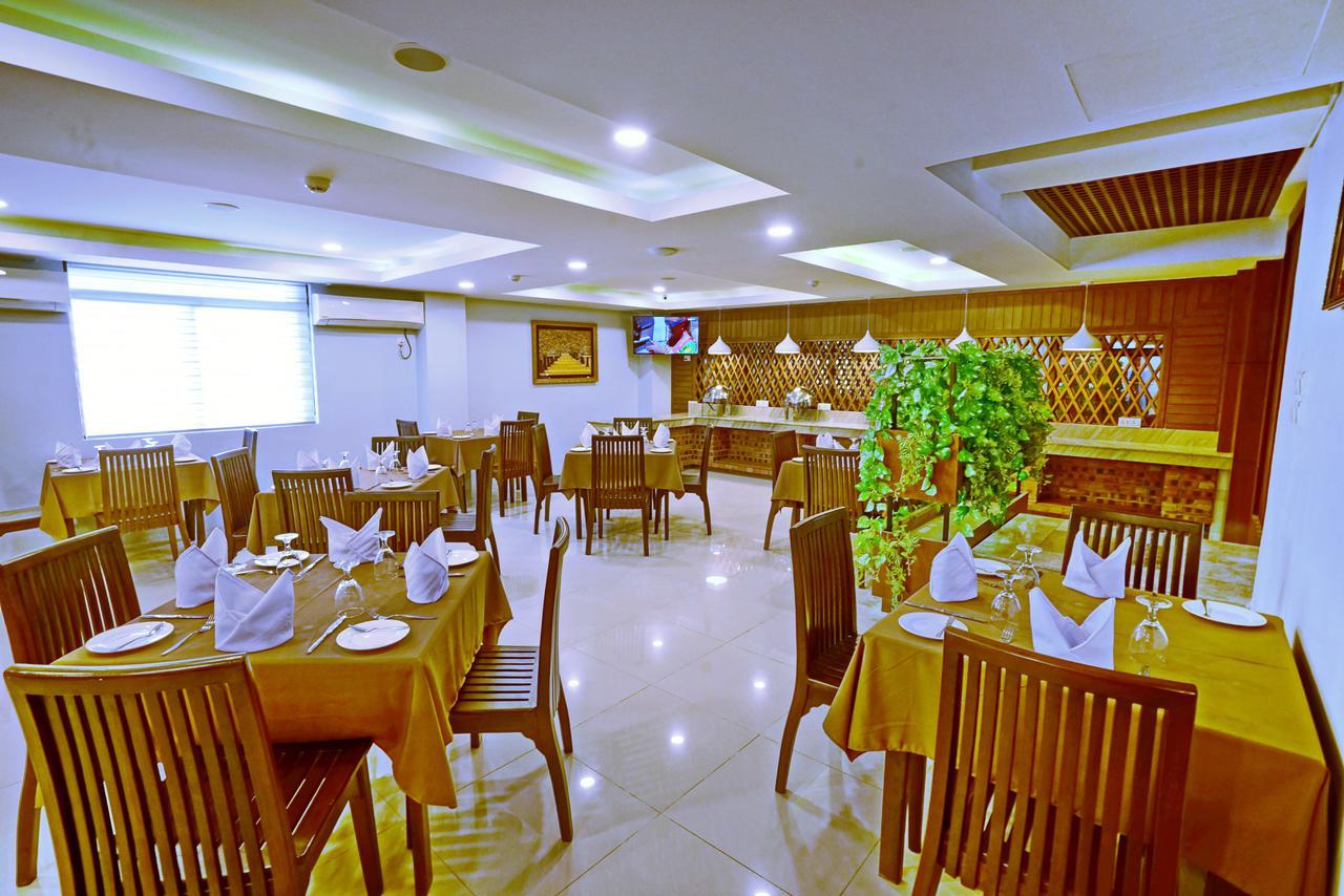Sanctuary Hotel Mandalay Exteriör bild