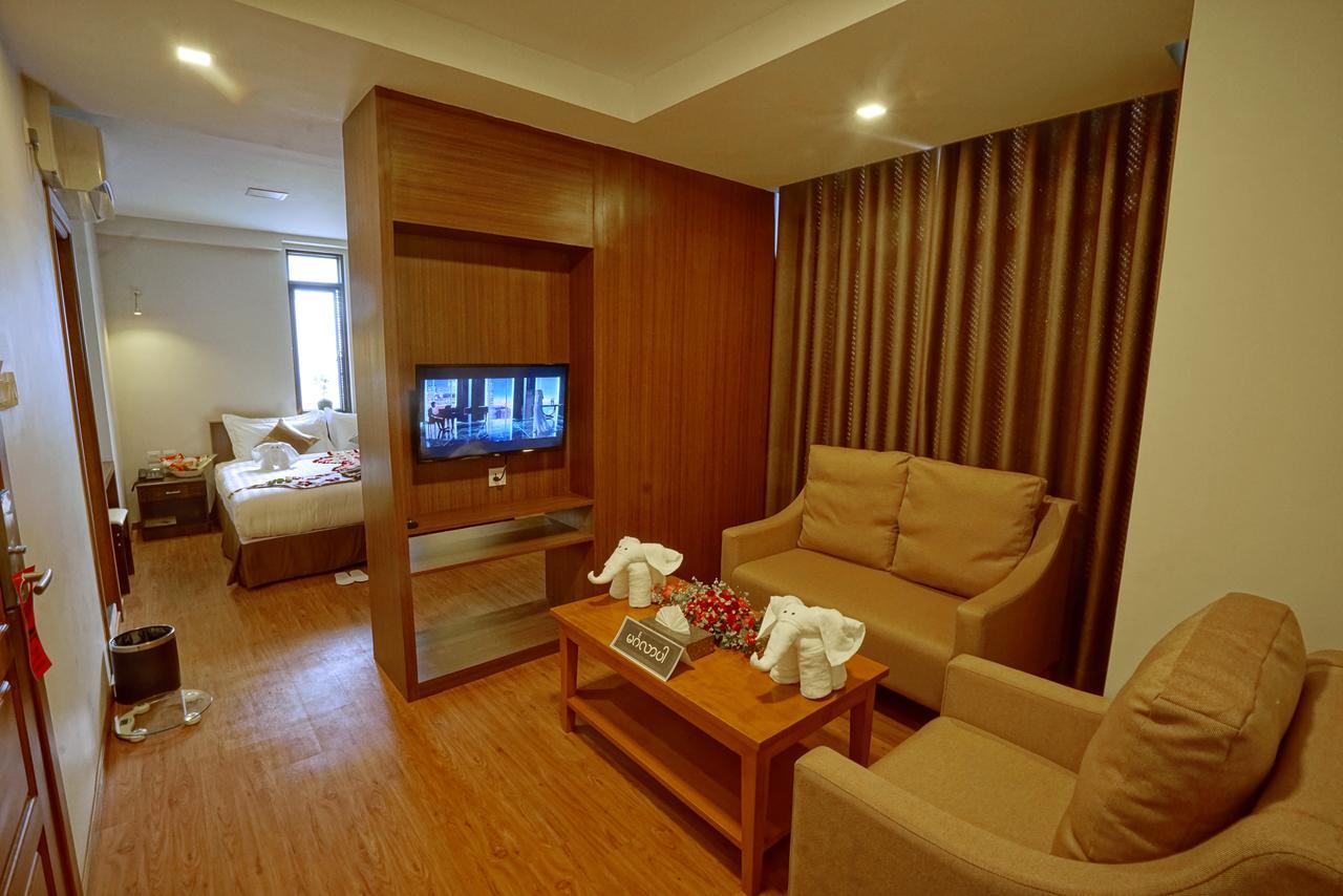 Sanctuary Hotel Mandalay Exteriör bild
